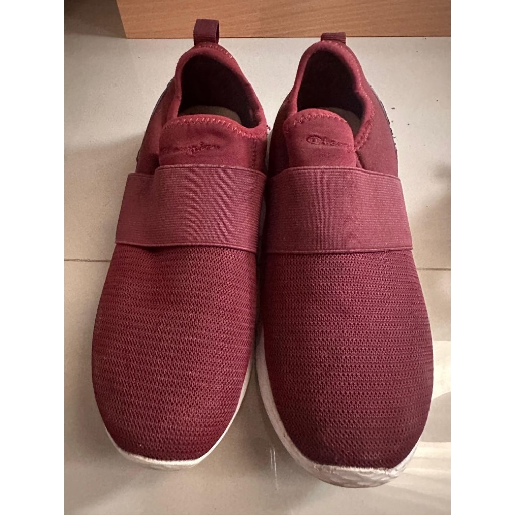 Sepatu Champion Preloved Ukuran 39