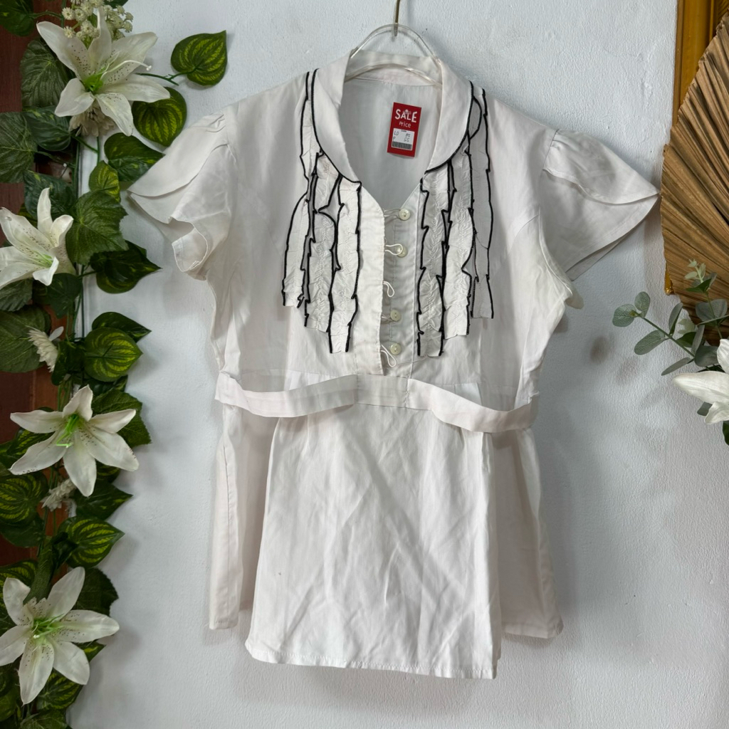 Blouse Ruffle Putih katun