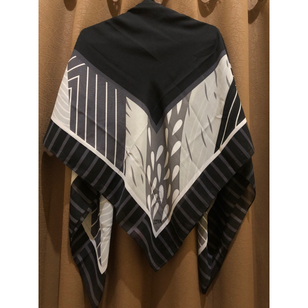 Preloved hijab brand zoya