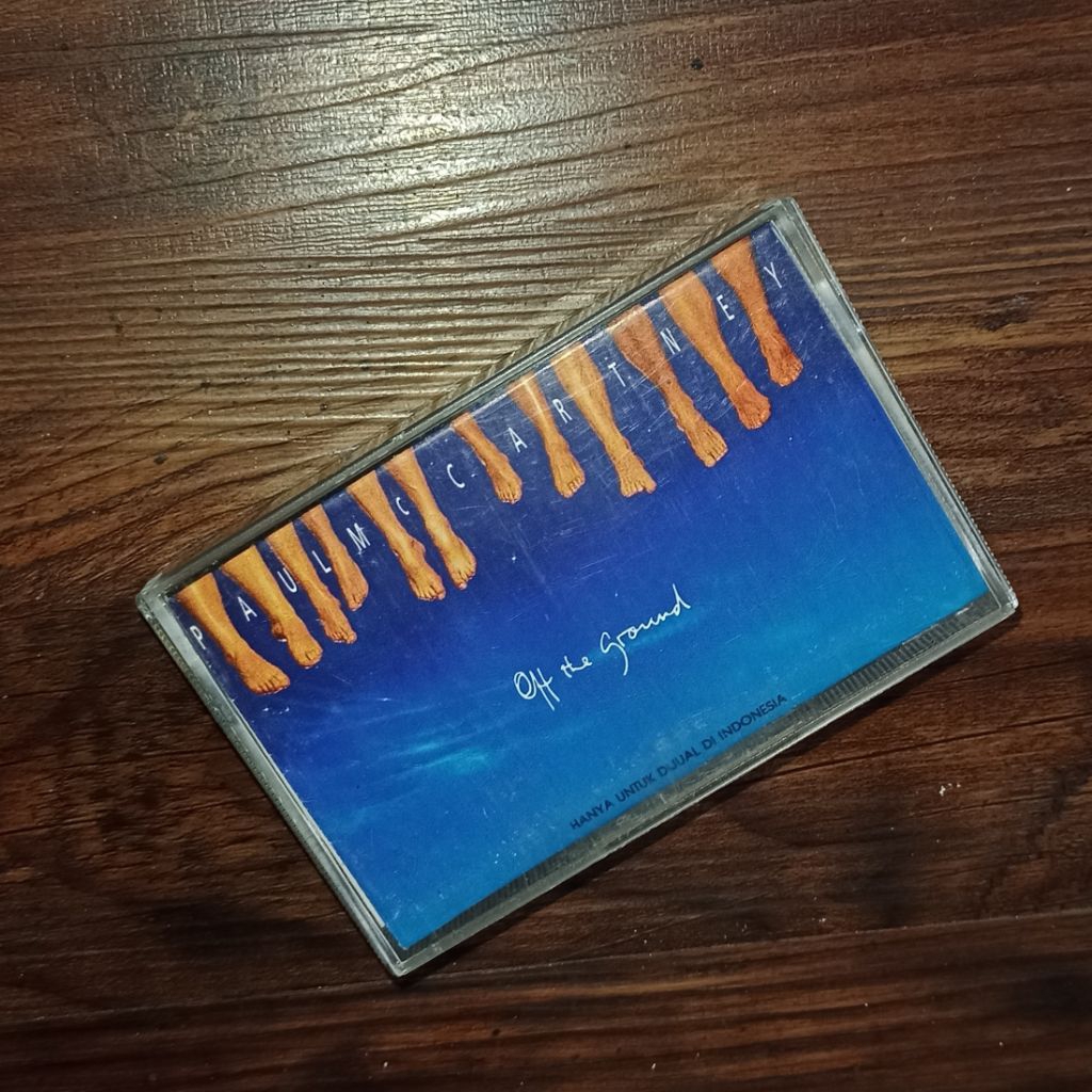 Kaset Pita Paul Mccartney Off The Ground