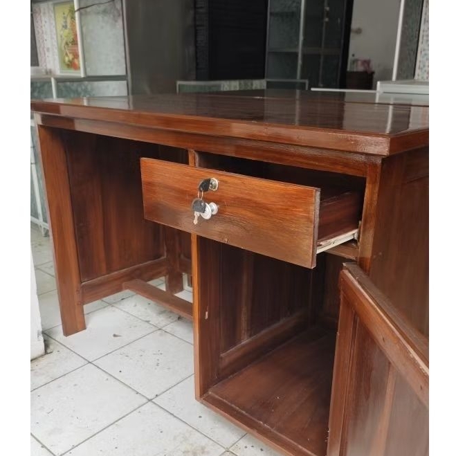 Meja Kantor Meja Belajar Kayu Jati Laci Rak dengan Kunci