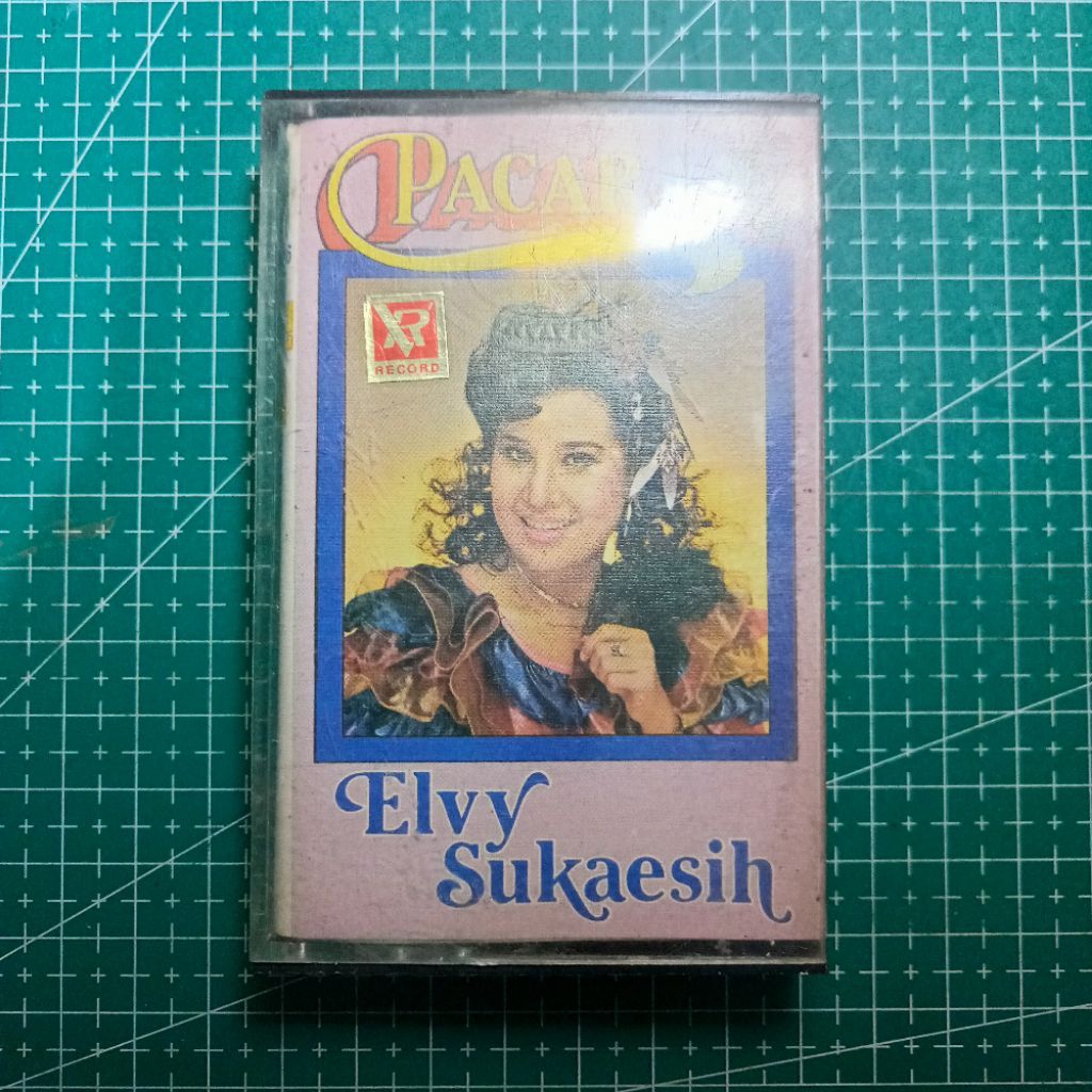 Kaset Elvy Sukaesih - Pacaran
