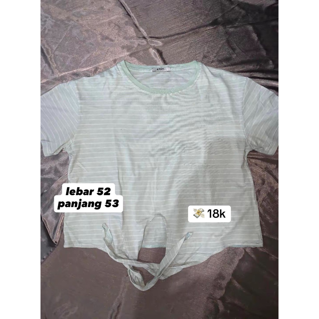 (PRELOVED) kaos cewek