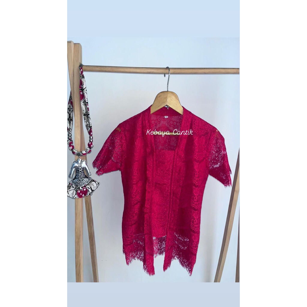 1 set Kebaya Brokat & Rok Batik preloved