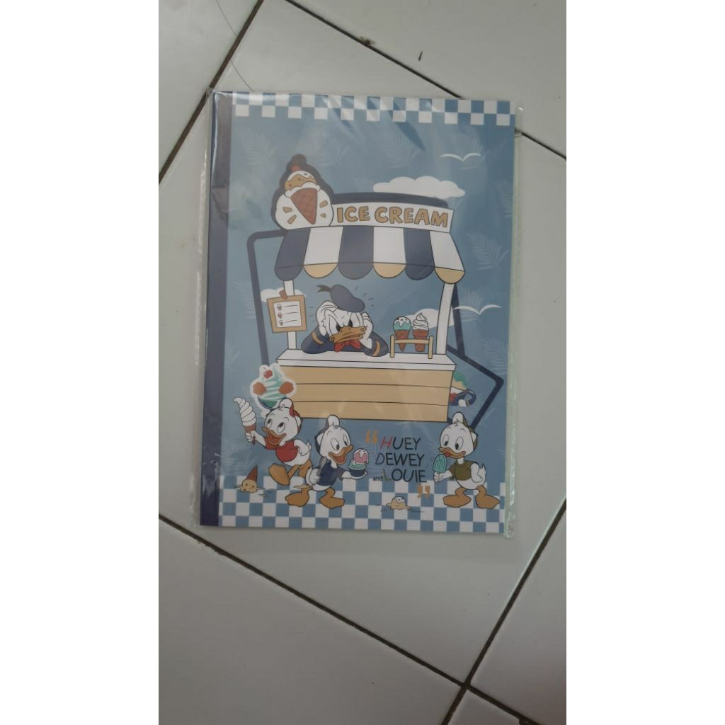 Buku Tulis Donal bebek oh some