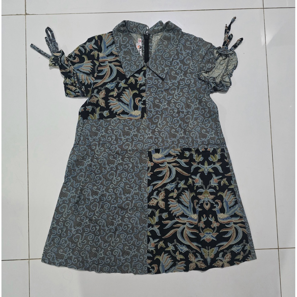 Preloved Batik Keris Anak TK Dress batik keris Anak Size M