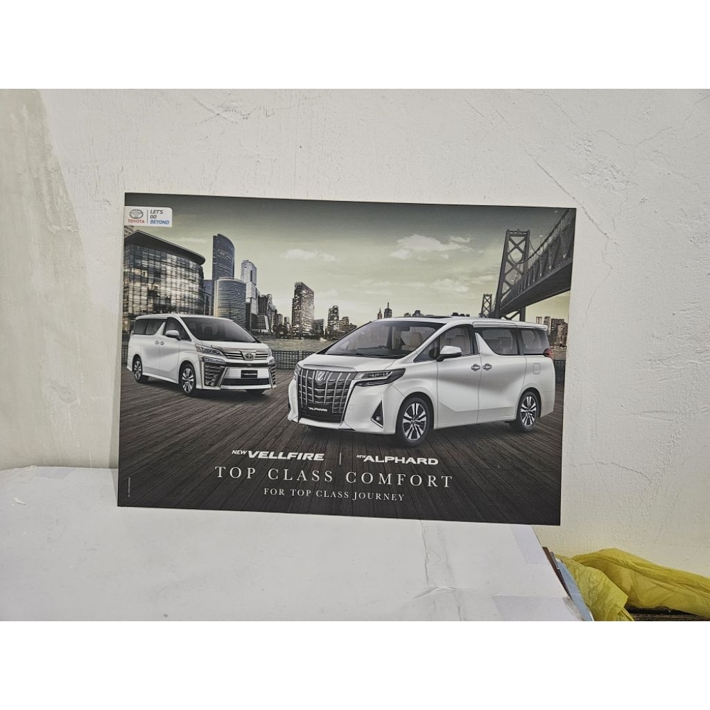 brosur katalog mobil toyota alphard 2021 leaflet