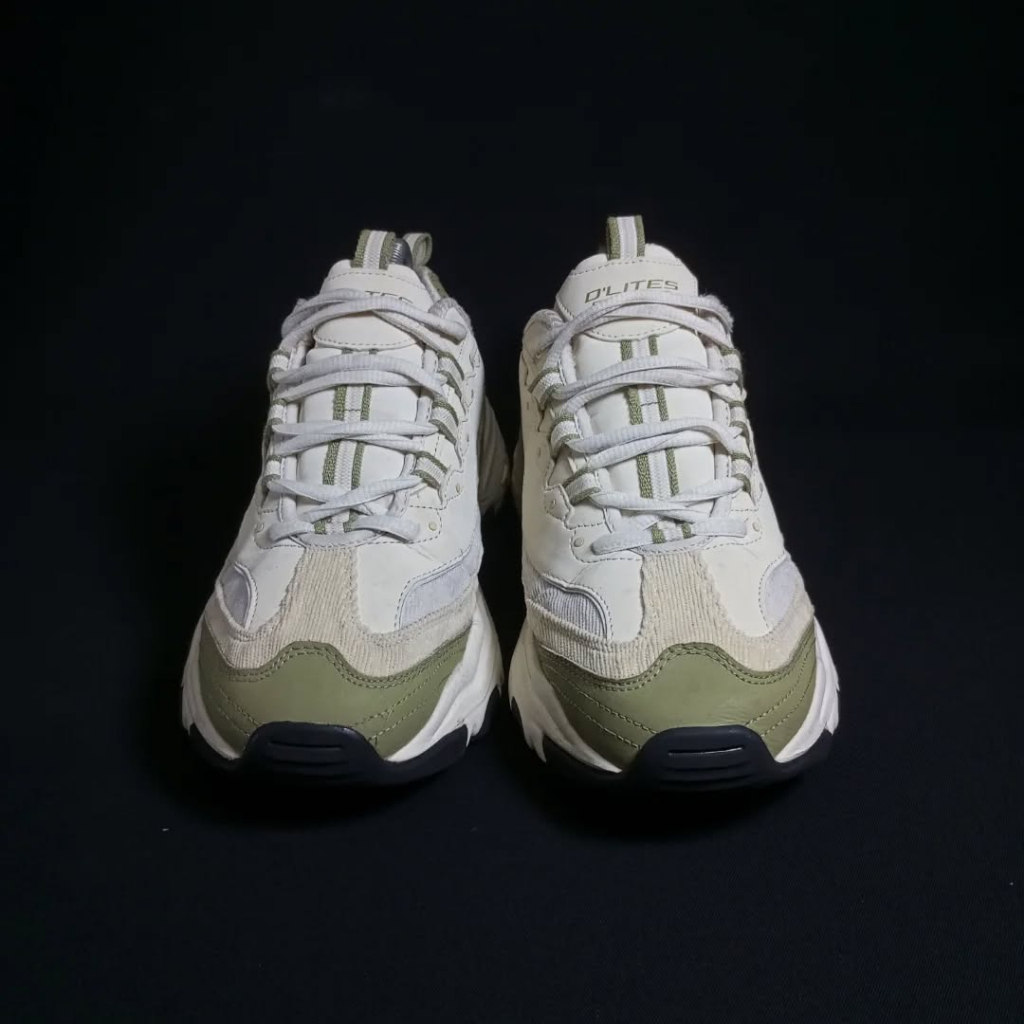 PRELOVED SEPATU SNEAKERS SKECHER D'LITES SIZE 41 SECOND