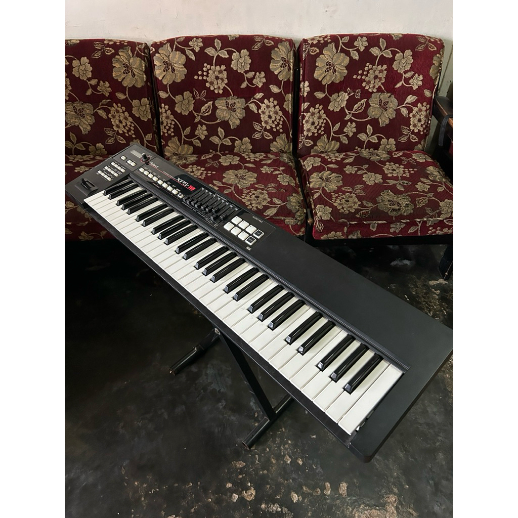 Keyboard Roland XPS-10