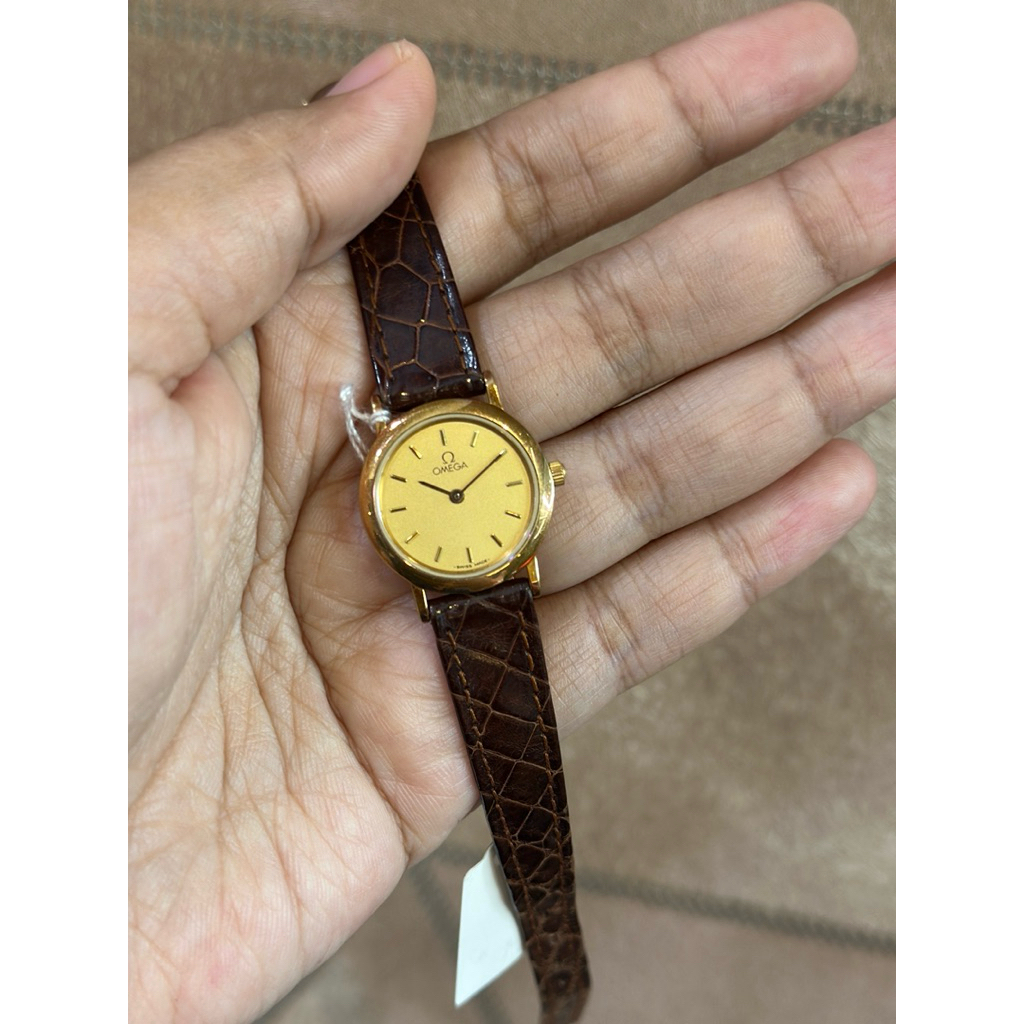 jam tangan omega cantik