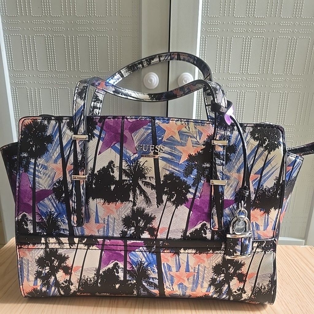 [Preloved] Guess Bag Ori