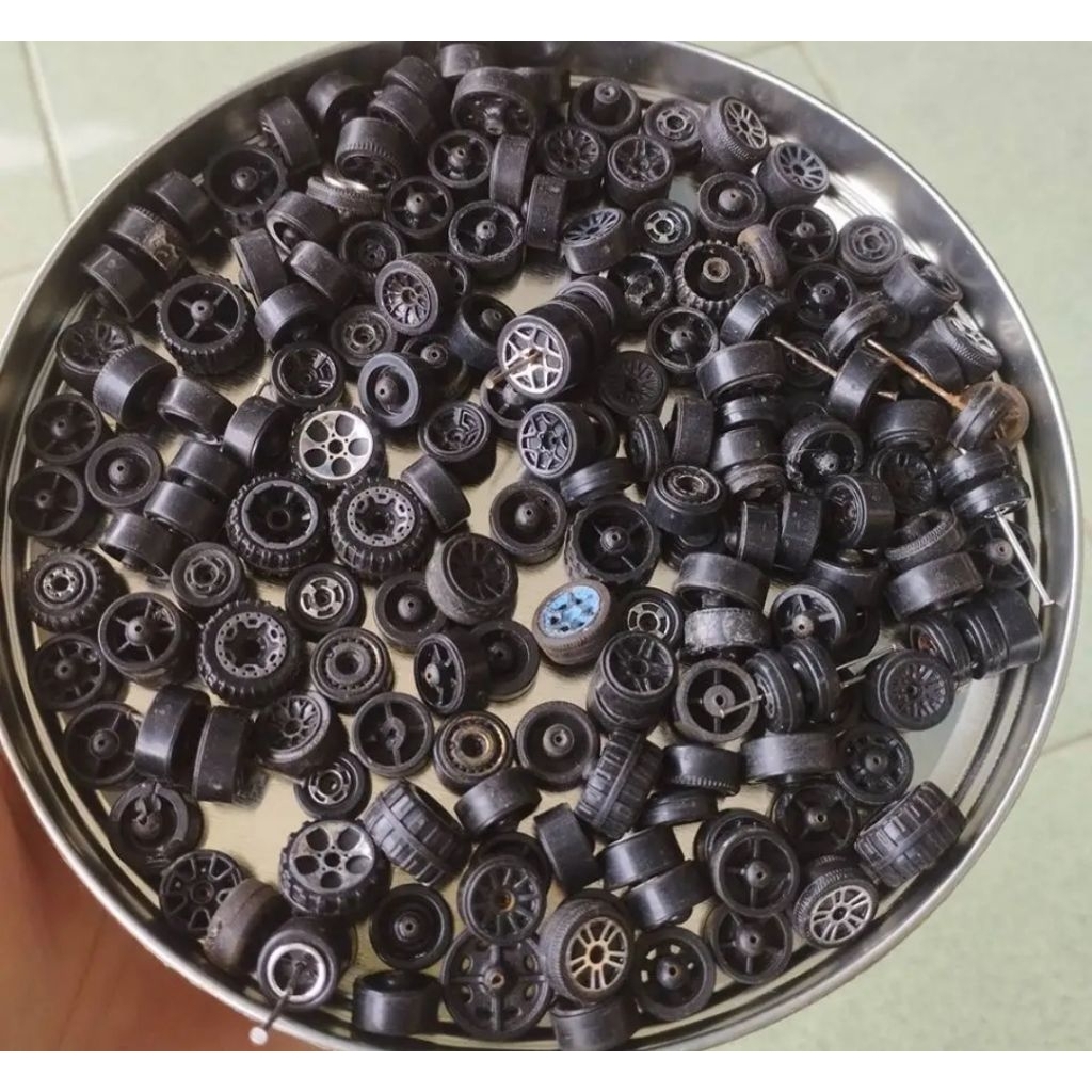 Ban Plastik Diecast All Brand 1/64