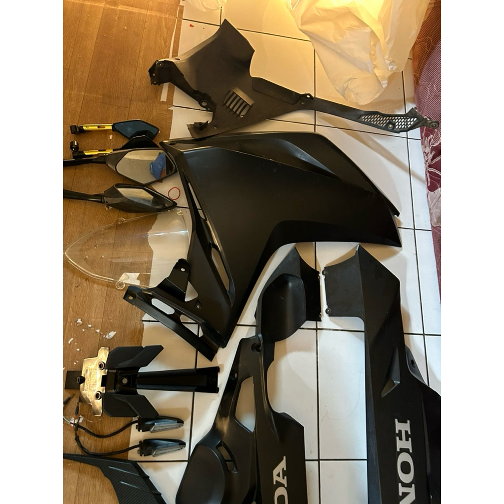 fairing kanan + undercowl kanan kiri Original CBR 250RR