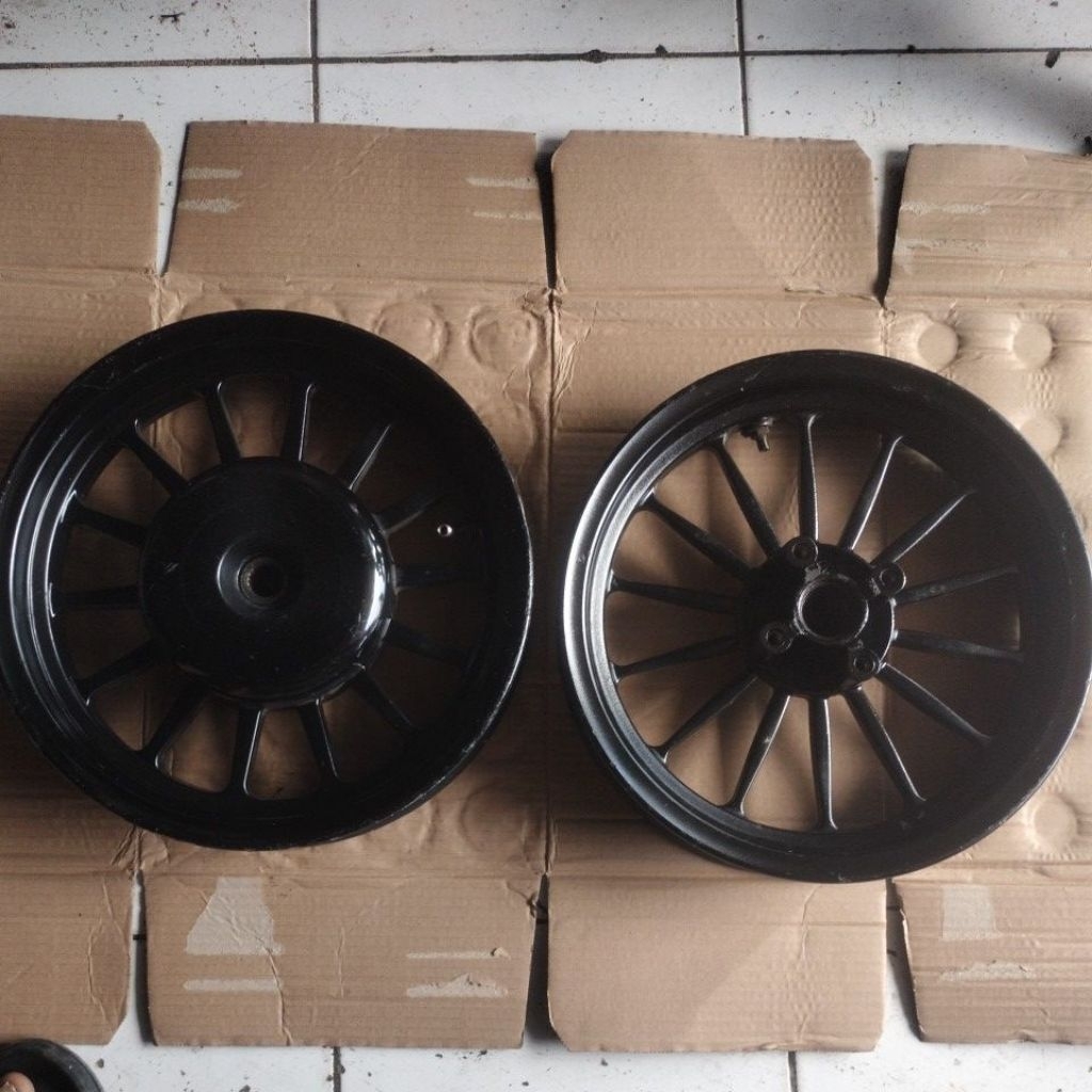 PELK/VELG DEPAN BELAKANG RING12 BEAT/SCOOPY/VARIO 110/DELUX/GENIO MERK ROSSI
