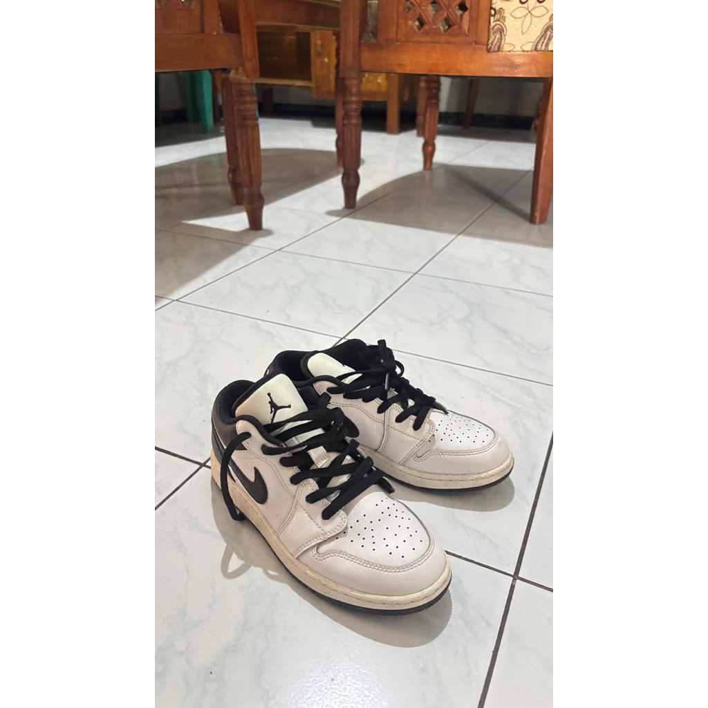 sepatu jordan low 1 hitam putih ori