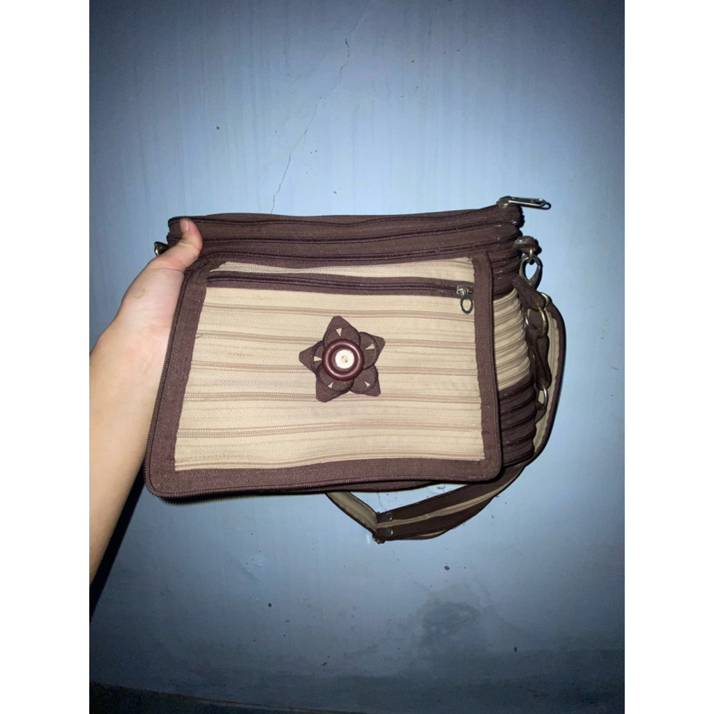 tas slempang unik (preloved)