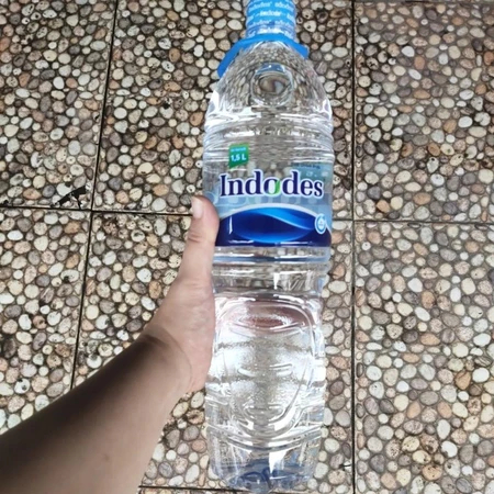 INDODES AIR MINERAL BOTOL BESAR 1.5L (MINERAL WATER)