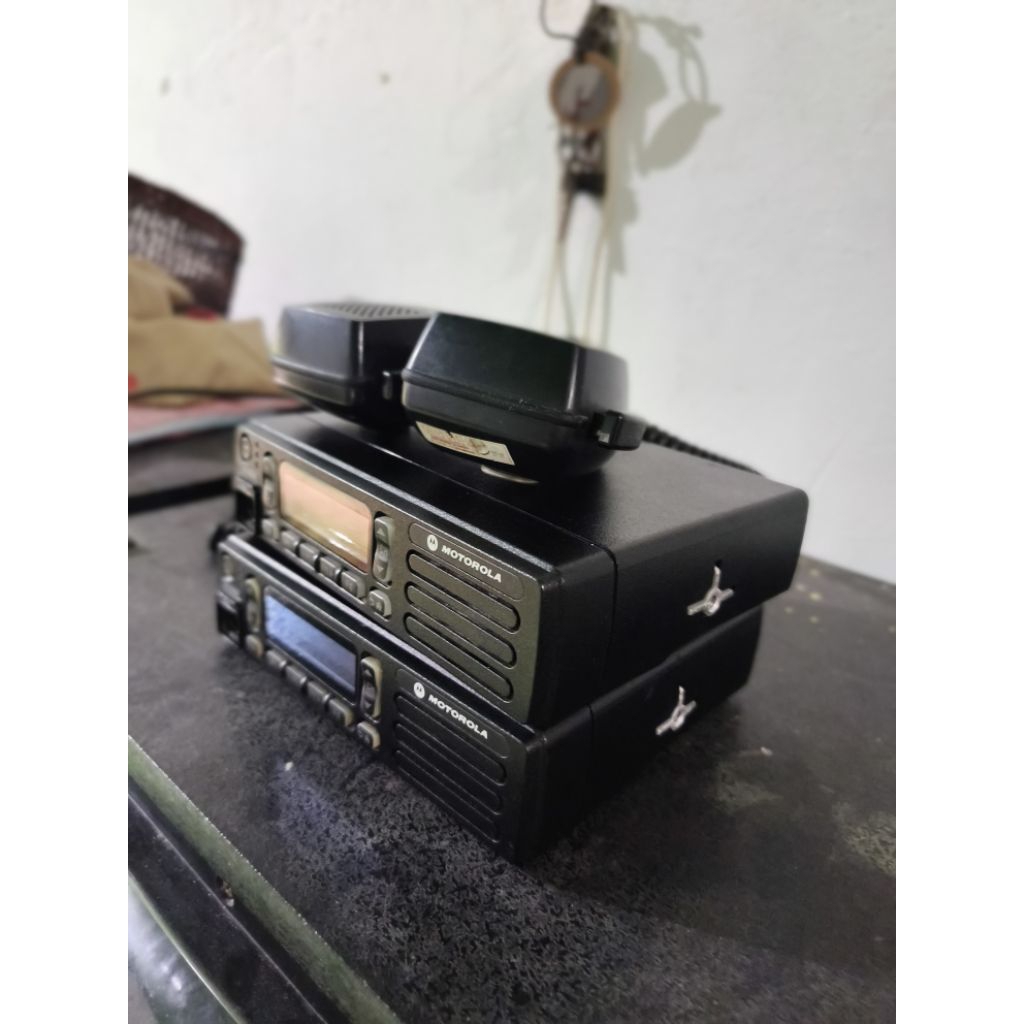 radio rig motorola 2tipe xir m3688vhf dan gm388vhf