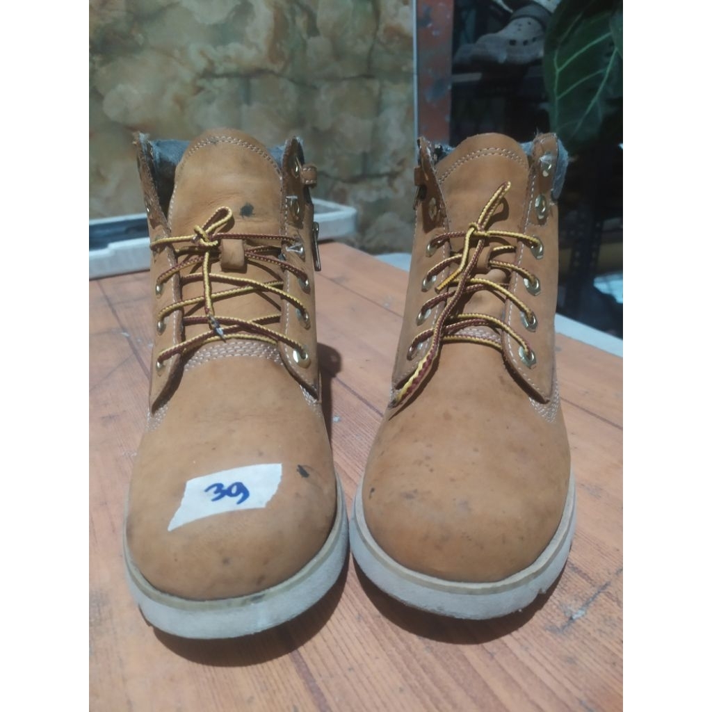 sepatu second boots timber