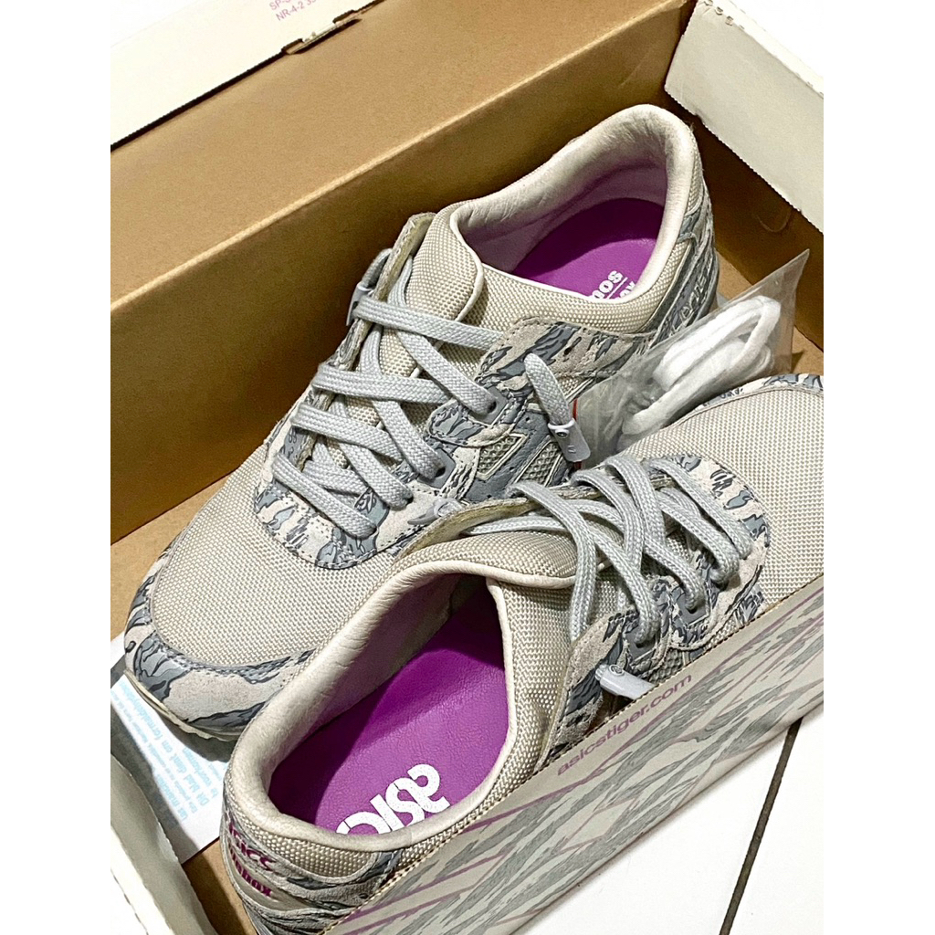 Sepatu ASICS Gel Lyte III Tiger - ATMOS SOLEBOX