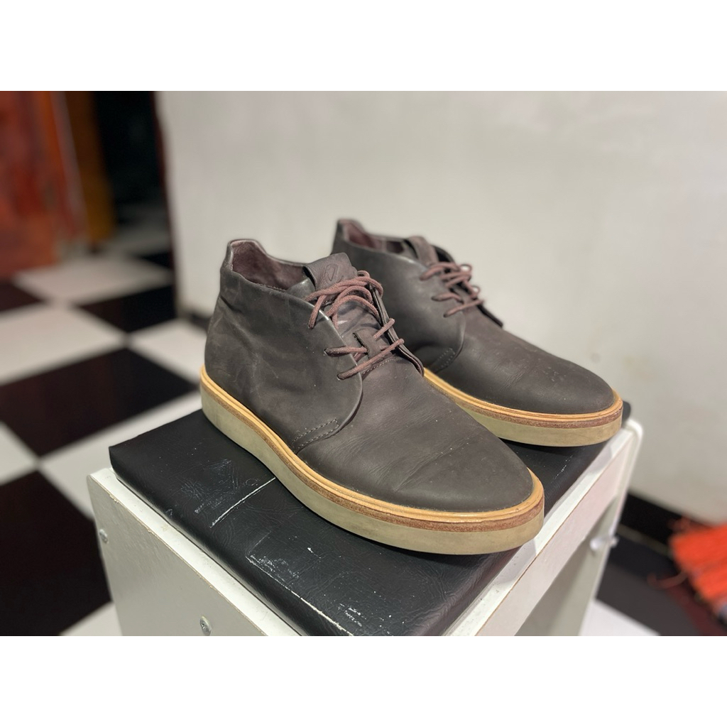 SEPATU ECCO SNEAKERS BOOTS