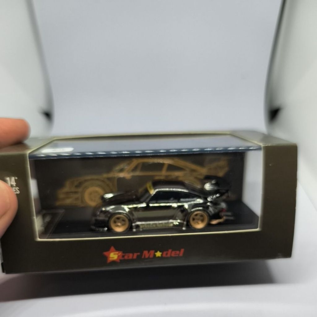 diecast rwb 930 star model 1:64 um sealed