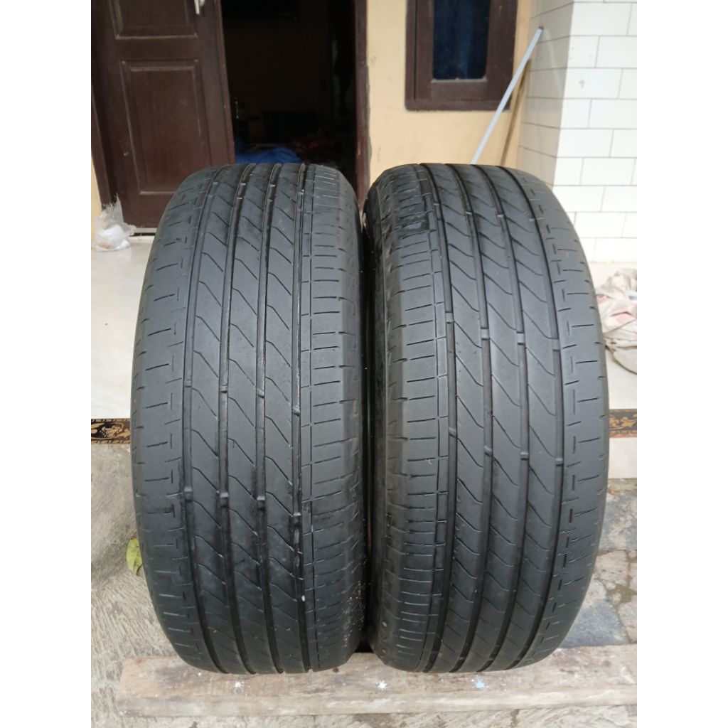 Ban Bridgestone 205/60 R16