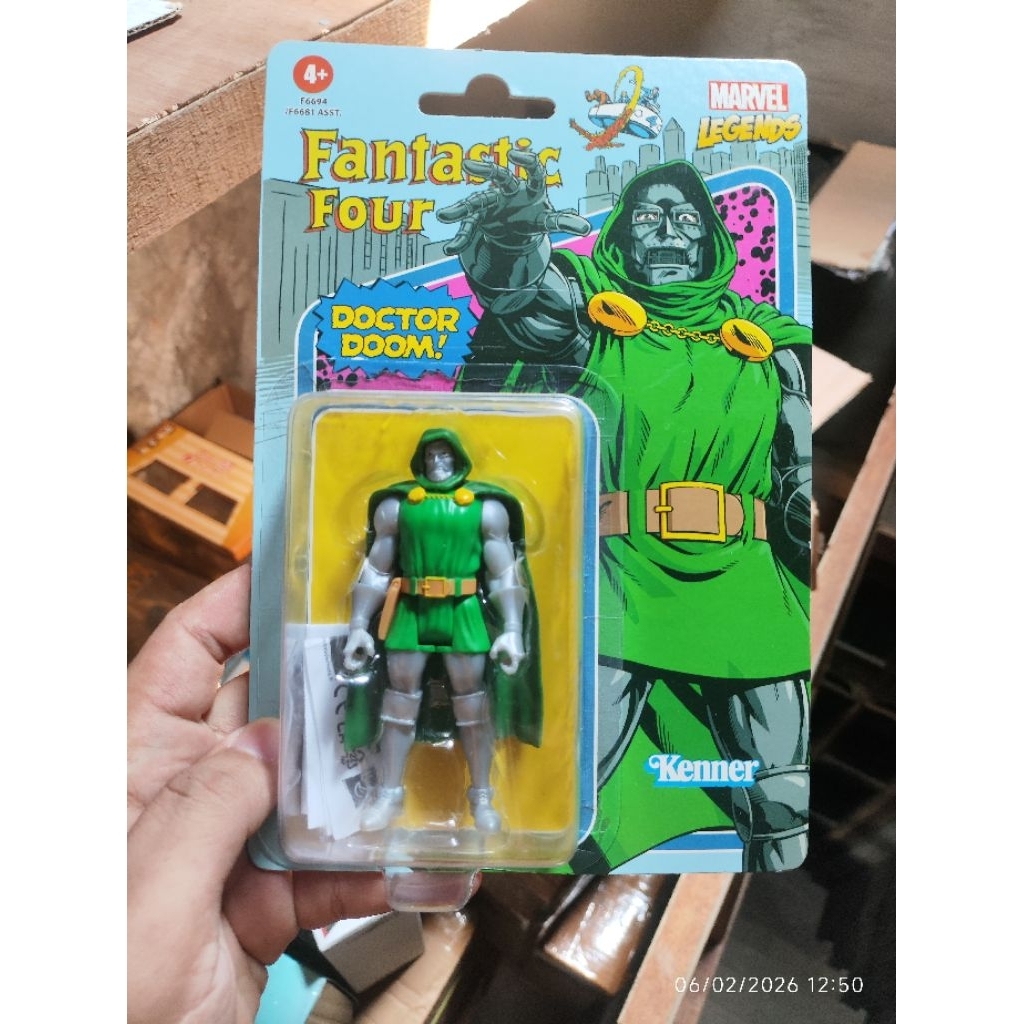 Marvel Legends Retro Dr Doom Doctor legend ori hasbro comic version