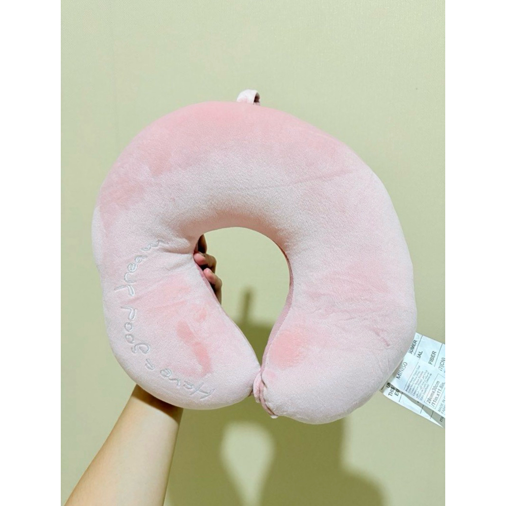 Miniso - Bantal leher