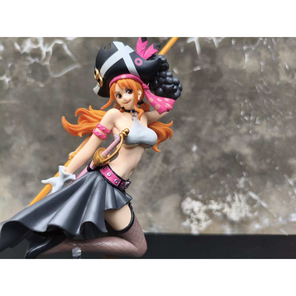 Nami red ichiban kuji ORI (Loose)