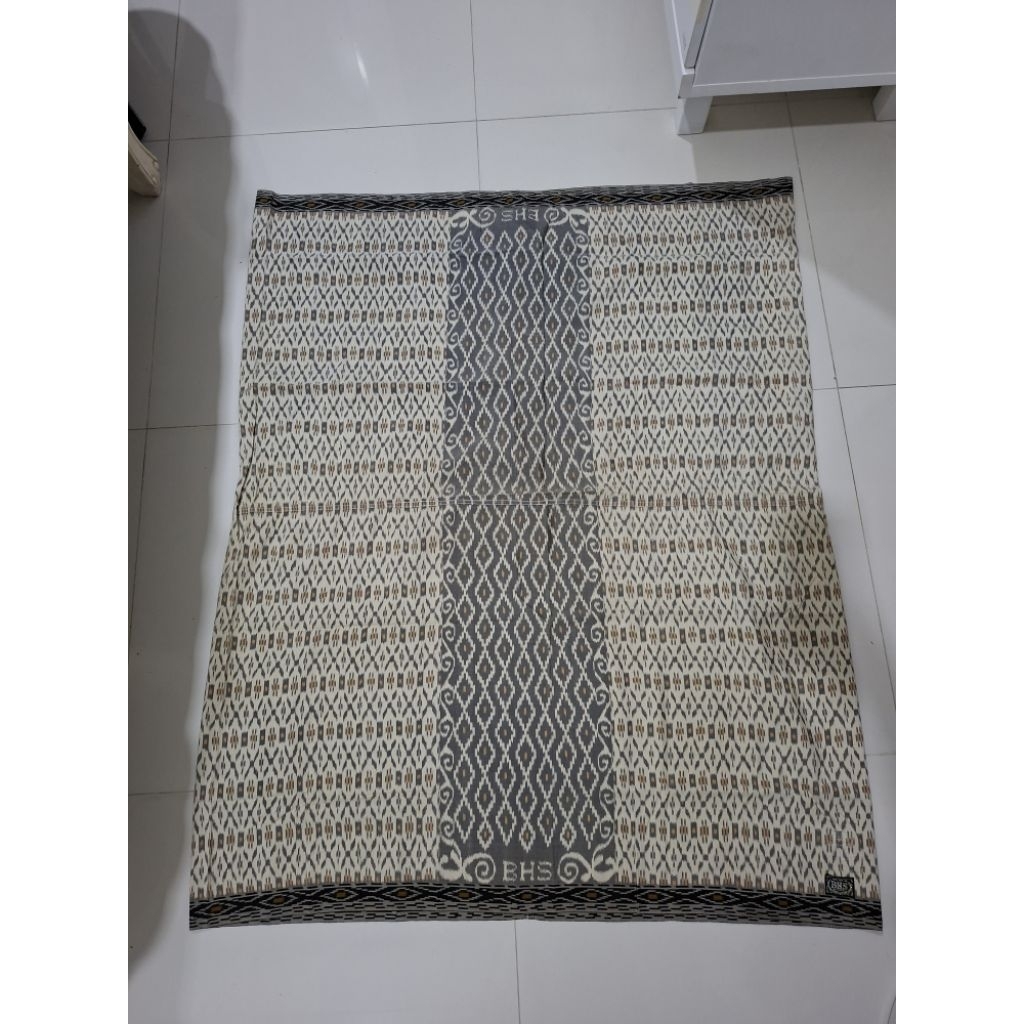 Sarung BHS Spunsilk KWG Full Sutra