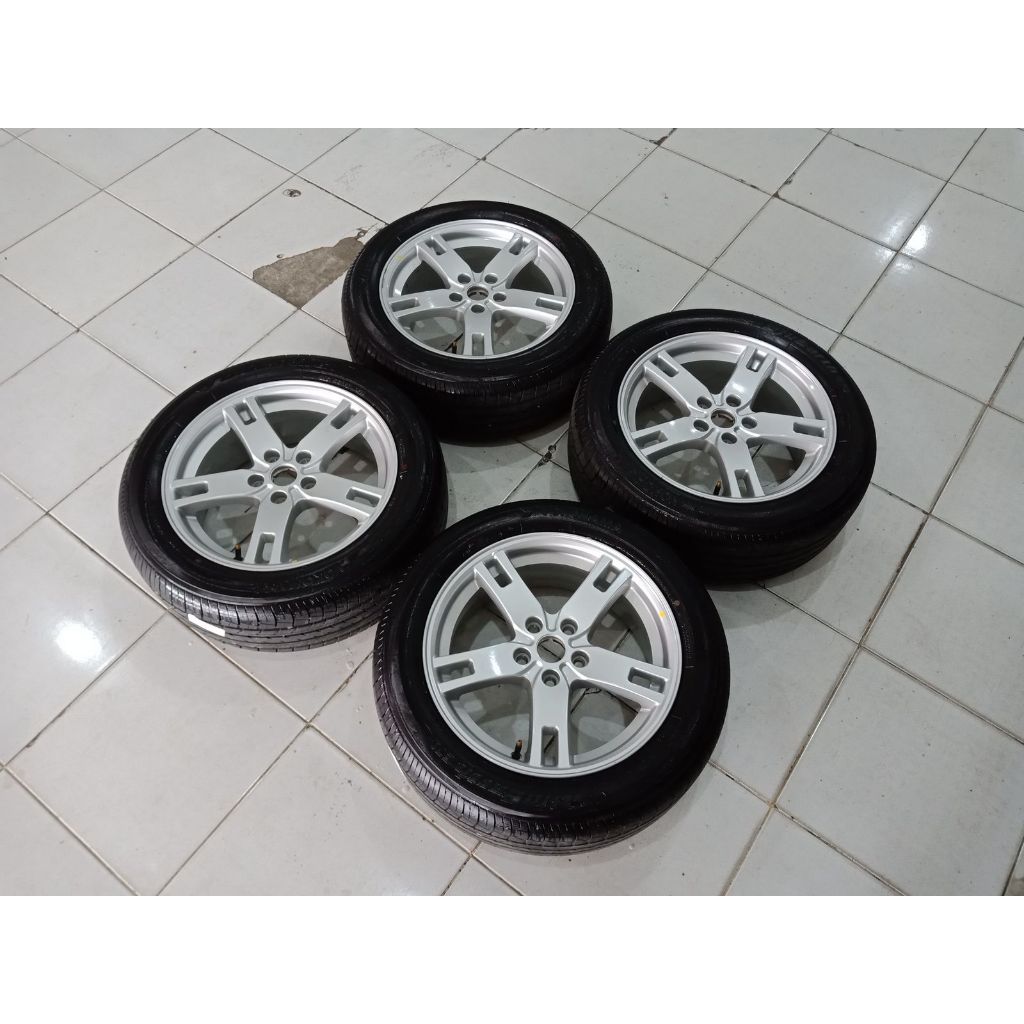 Velg Original Copotan Mobil MG ZS EV Ring 17 Pcd 5x112 Ban Yokohama 215 55 R17