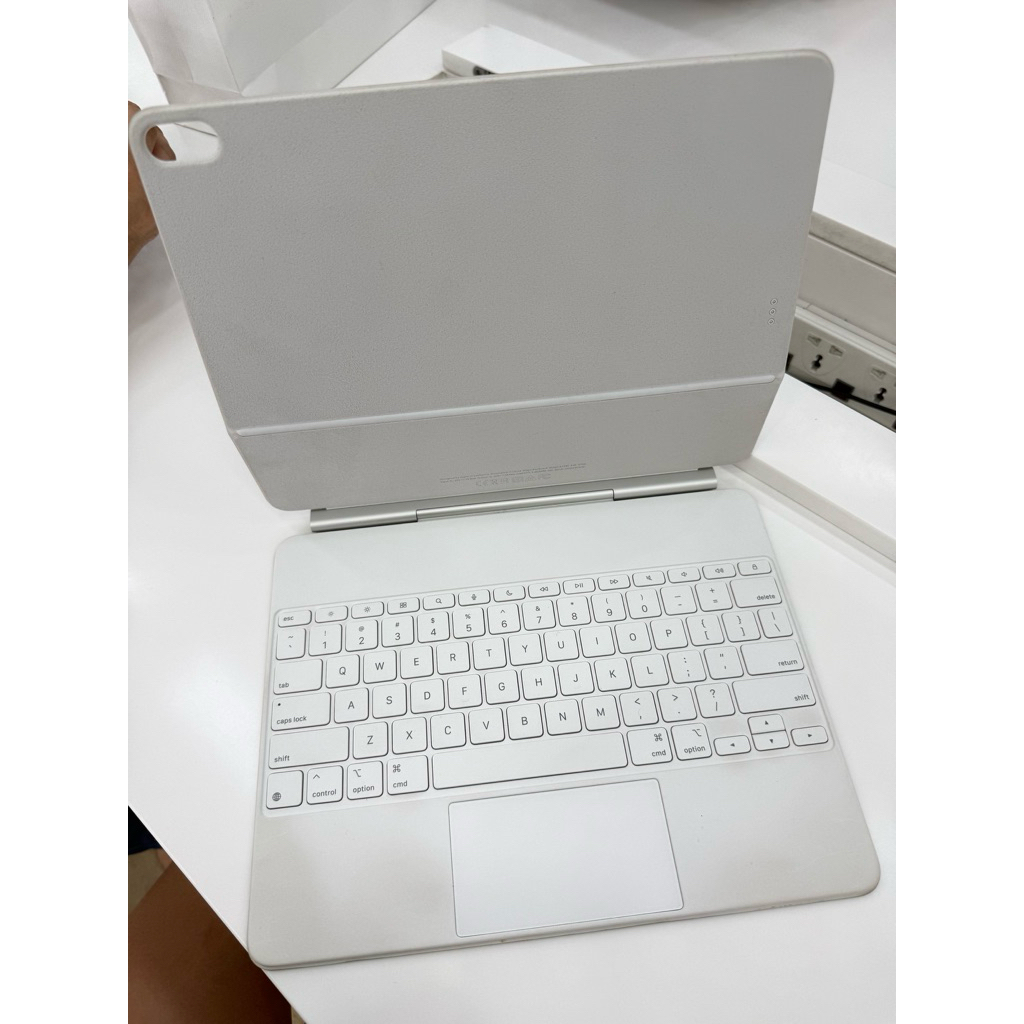 [ M&A Preloved ] Magic Keyboard Ipad Air 13-inch (M3) Original Apple IBOX