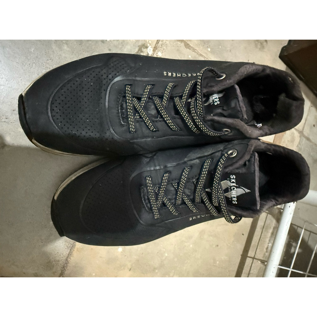 sepatu sekolah skechers