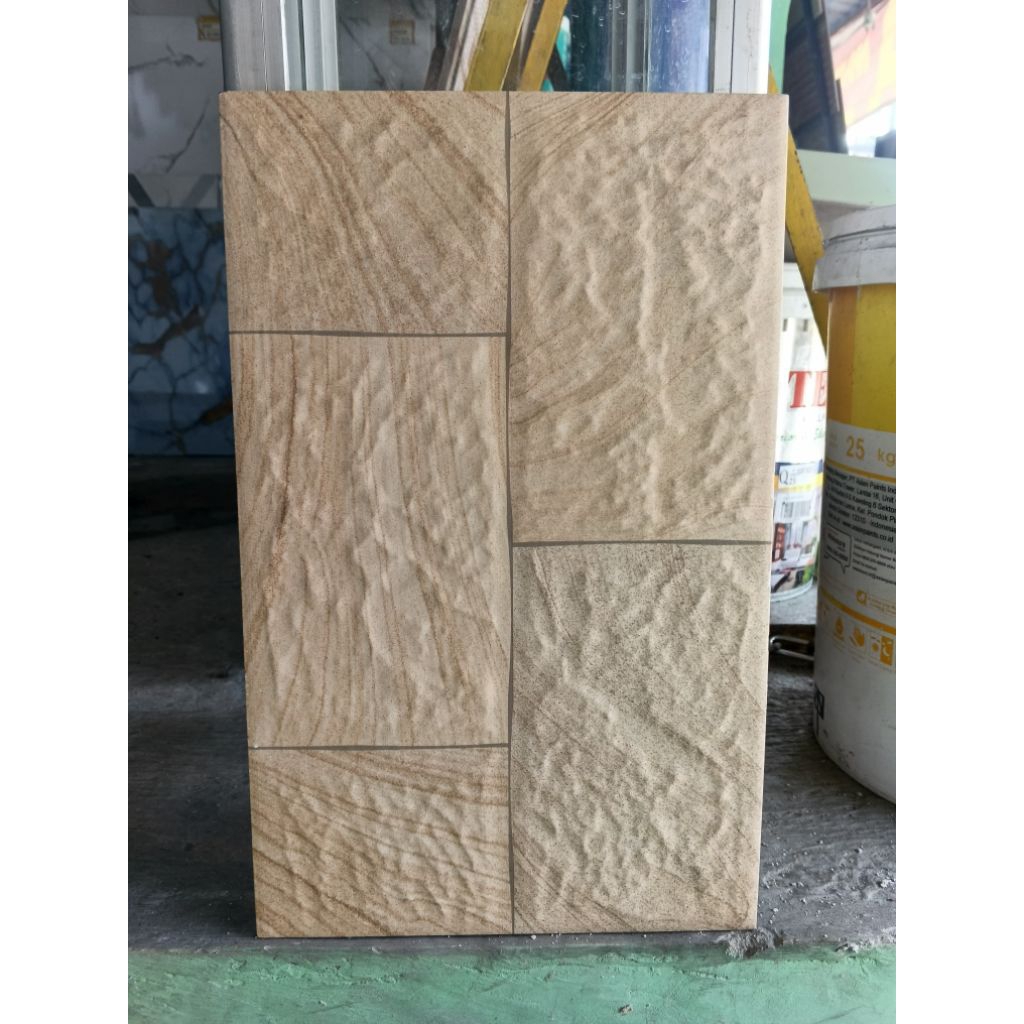 Keramik Dinding Kasar Nigel Beige 25x40