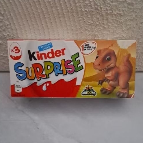 KINDER SURPRISE