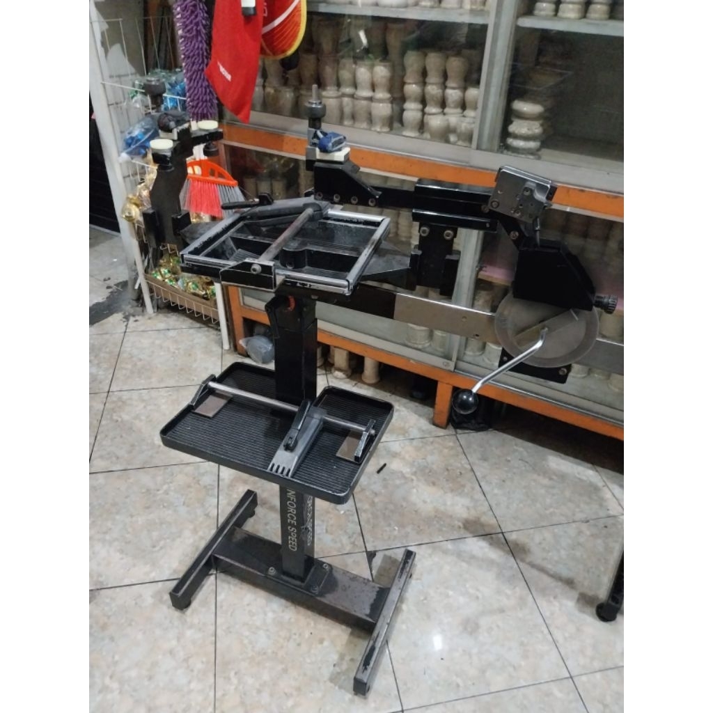 Mesin Senar Raket Tenis Badminton Merk RS