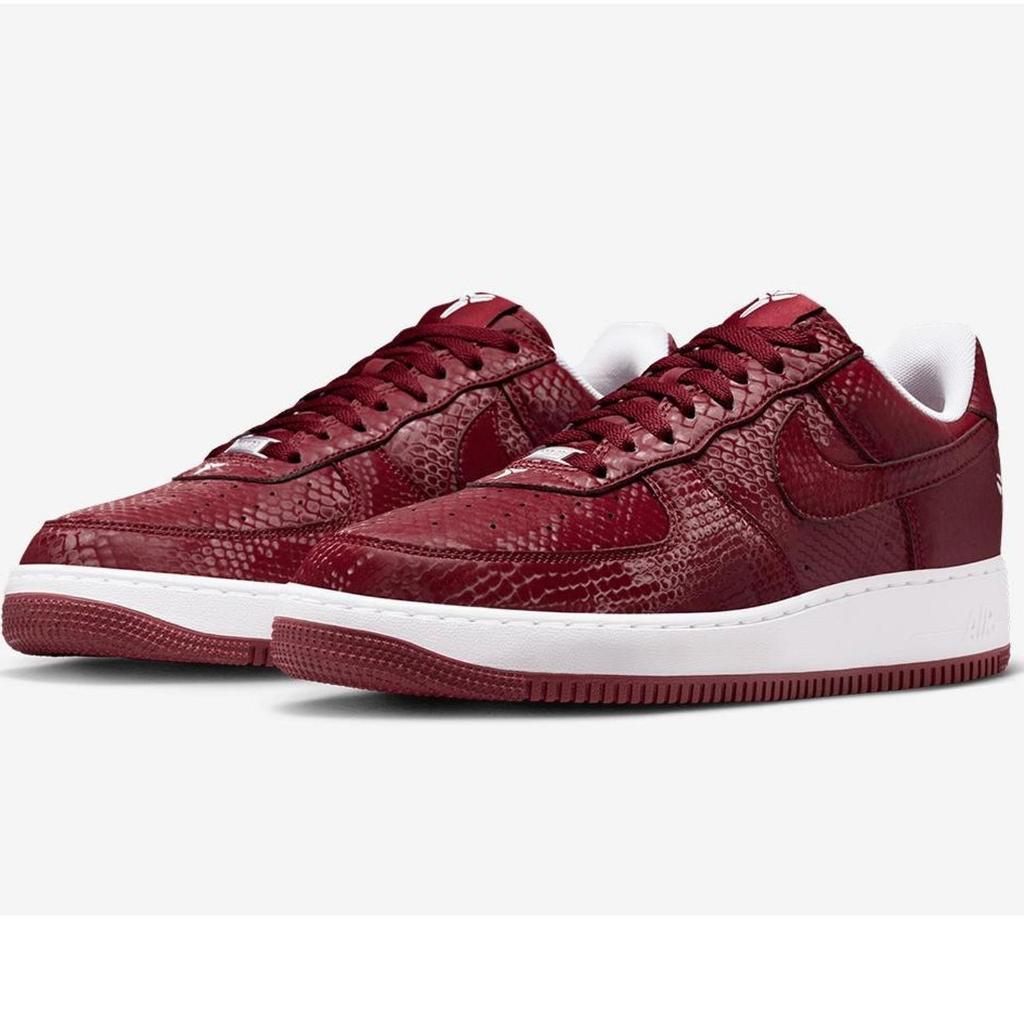 Sepatu Basket Pria Nike Kobe Bryant Air Force 1 Low Lower Merion High Away IB0018-600
