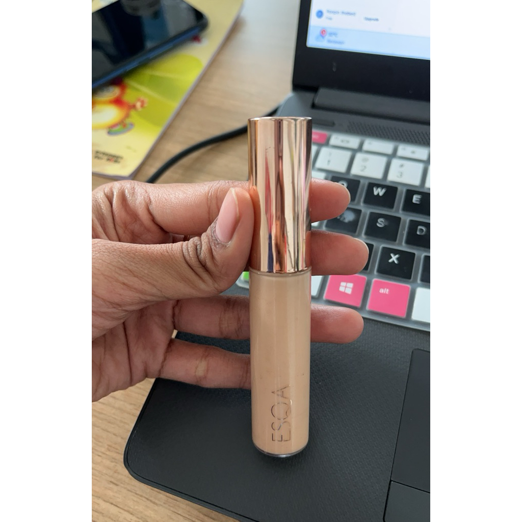 esqa concealer