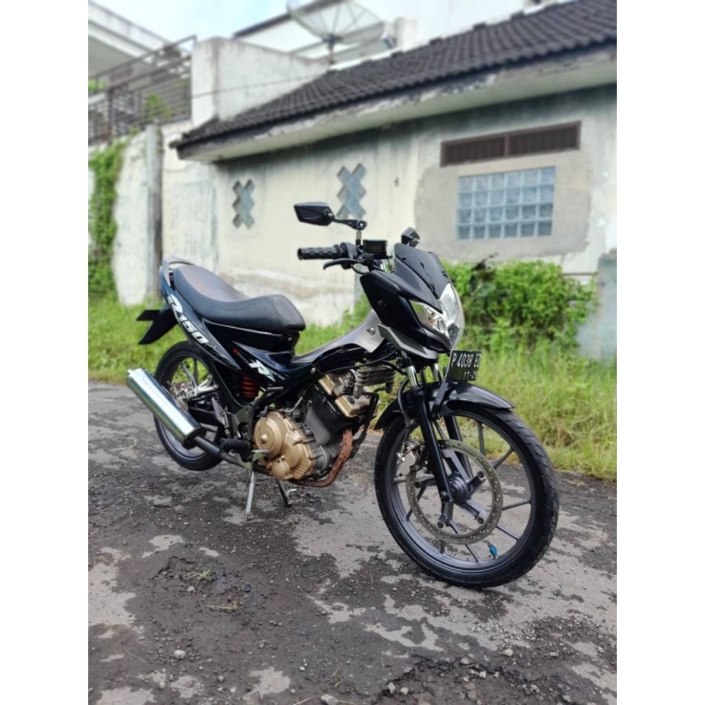 Motor Suzuki Satria Fu 150 Tahun 2012 Lengkap STNK BPKB