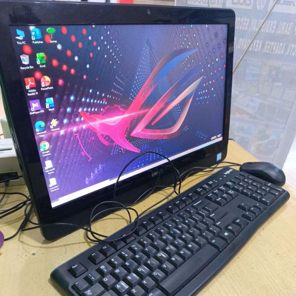 PC all in one merk Dell sepaket