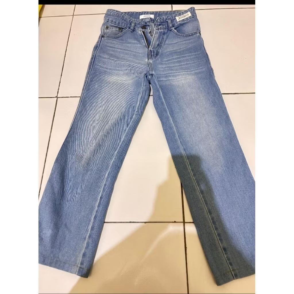 celana jiniso