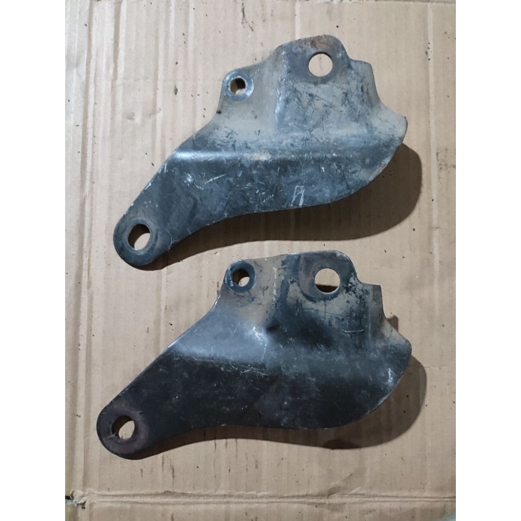 Pangkon Braket Dudukan Knalpot Jupiter Z Original