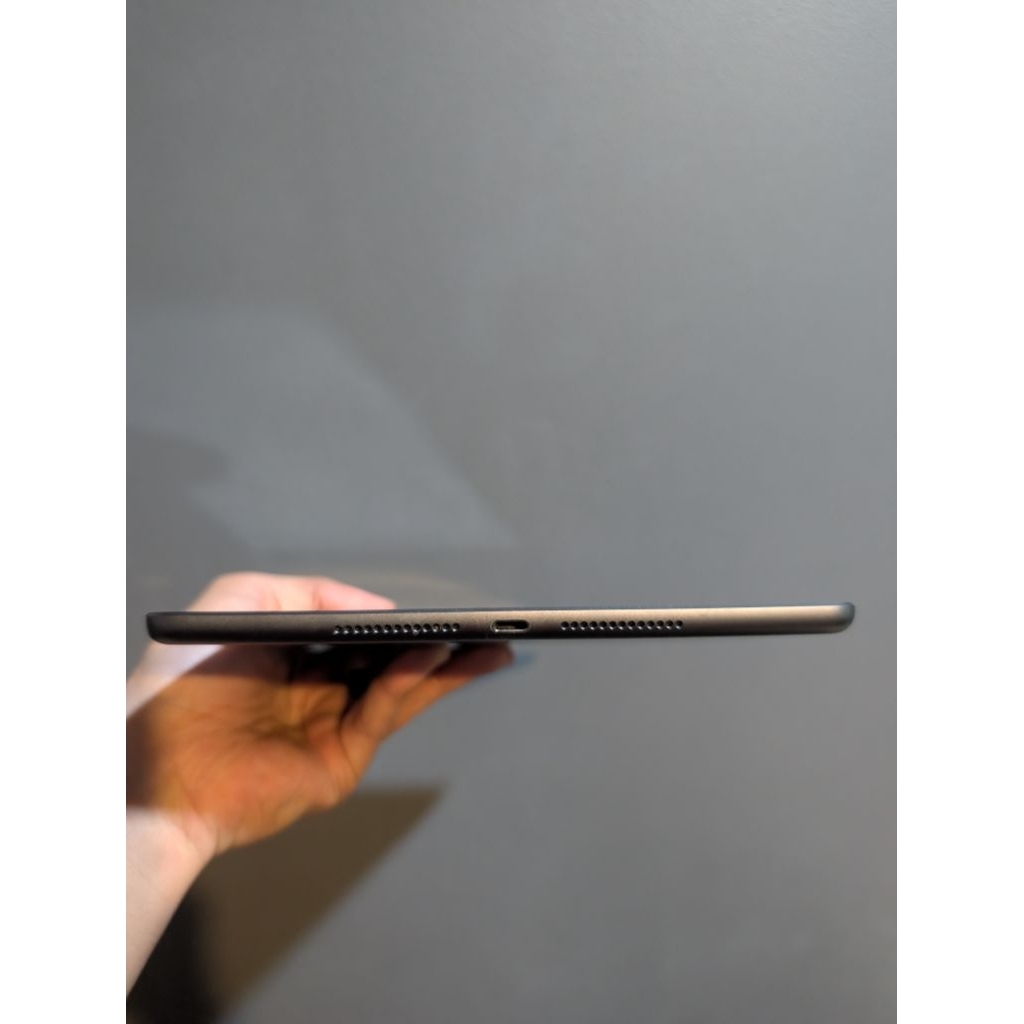 iPad gen 8 128GB