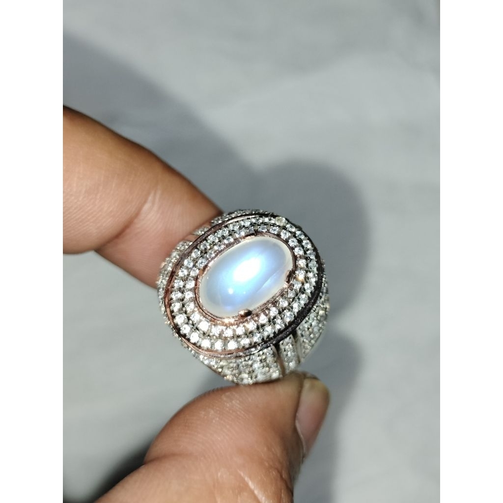 Natural moonstone srilanka