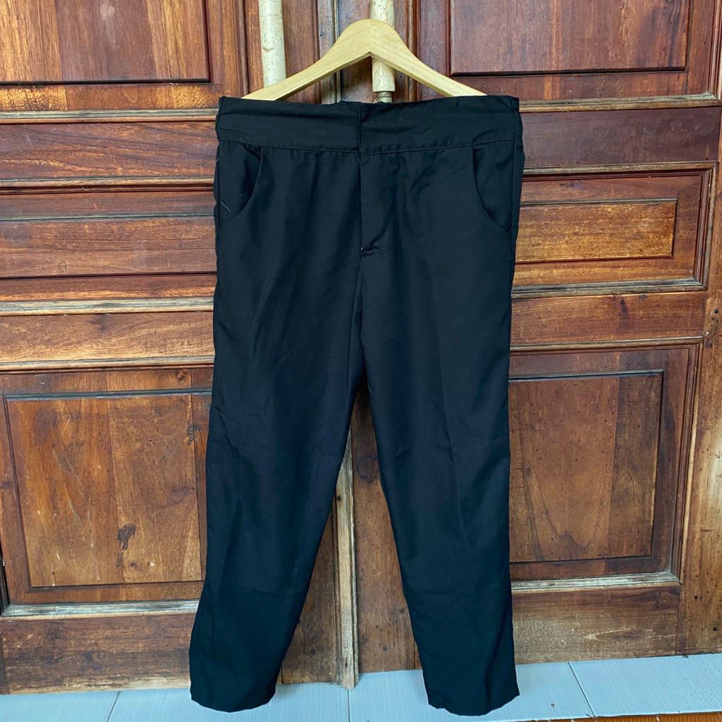 preloved celana hitam
