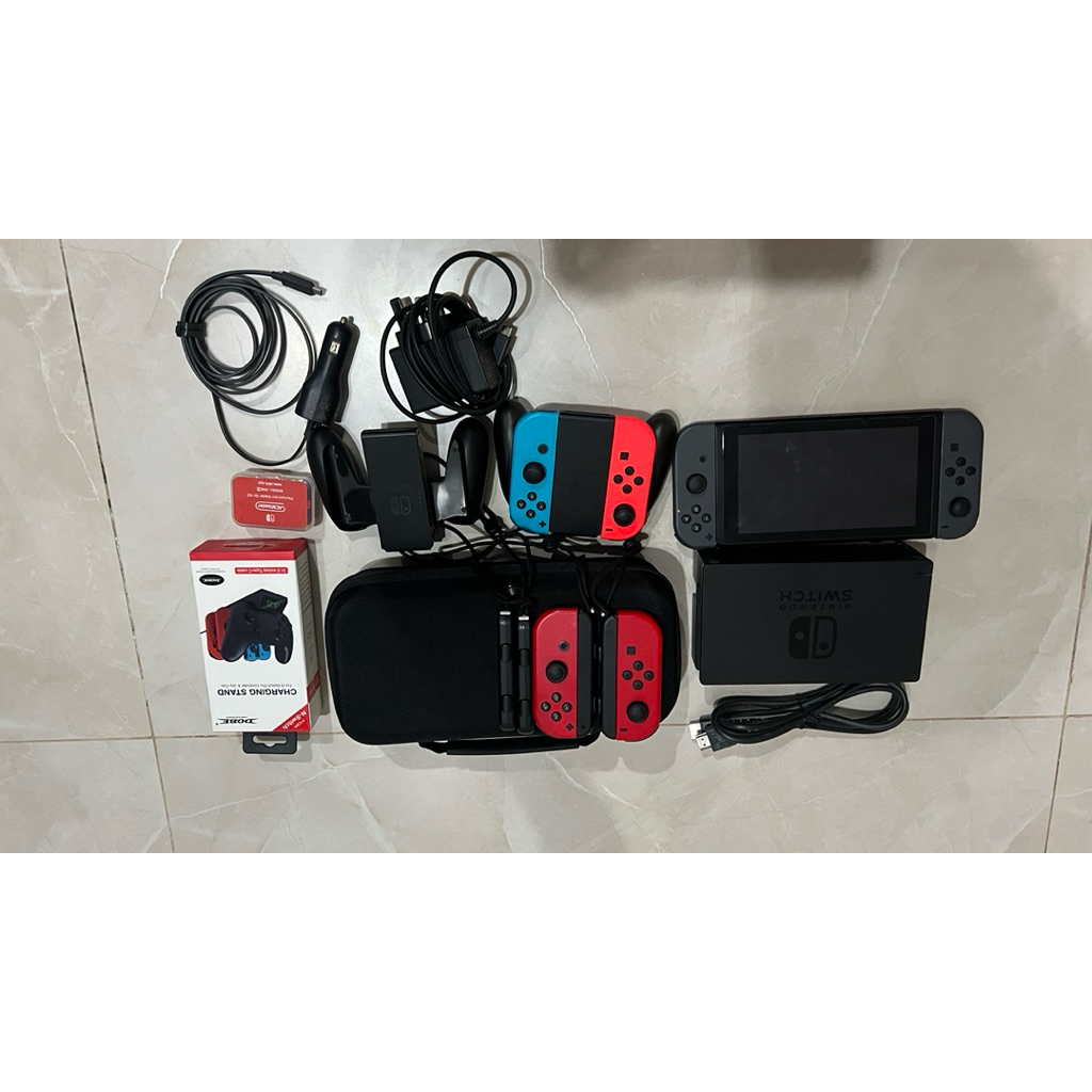 NINTENDO SWITCH V1 OFW 128GB SECOND MULUS LIKENEW + ACCESSORIES