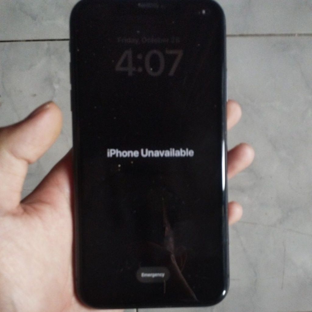 Motherboard iphone 11 lock icloud