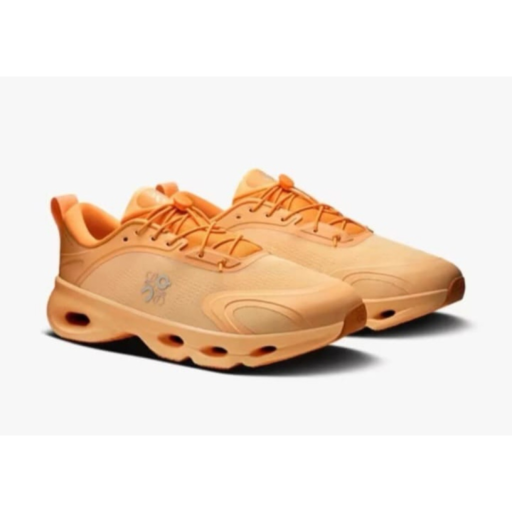 Sepatu Running OC CLOUD SOLO x LOEWE Orange