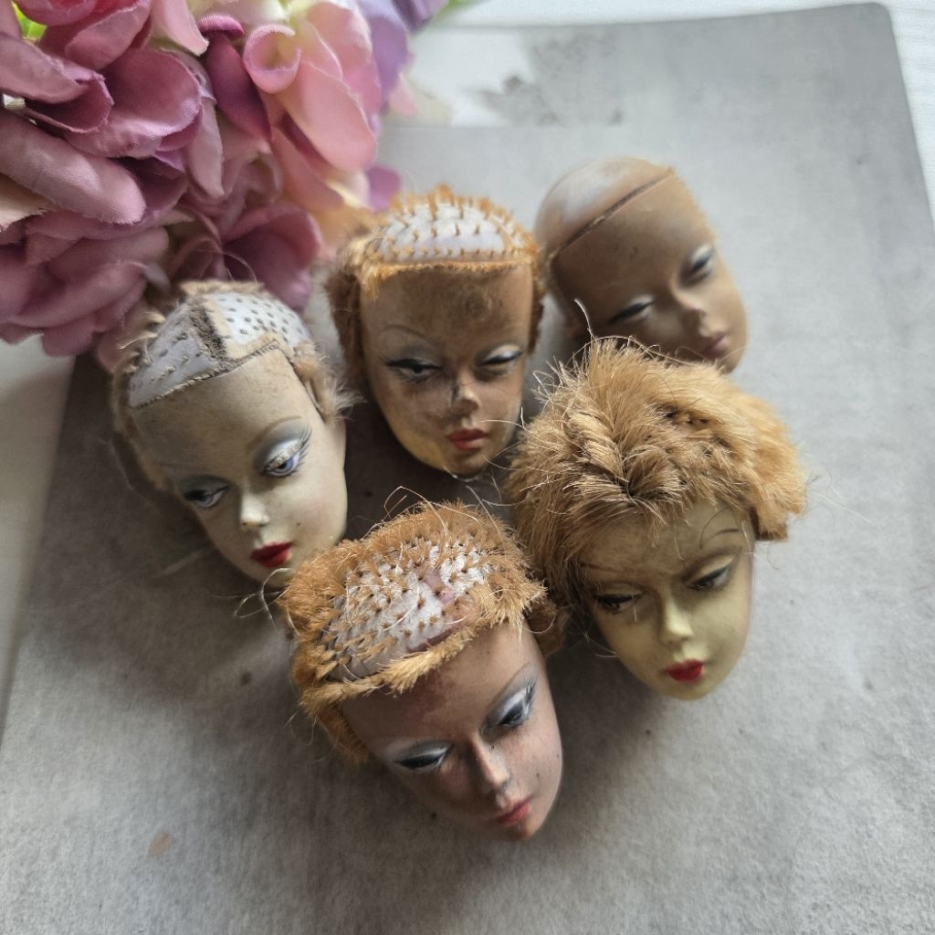 Kepala boneka Barbie Silkstone variasi E